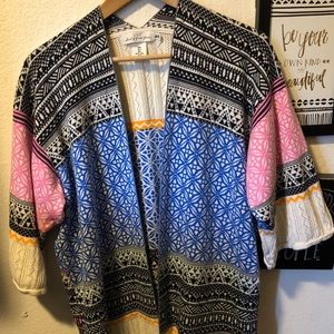 Women’s short sleeved cardigan